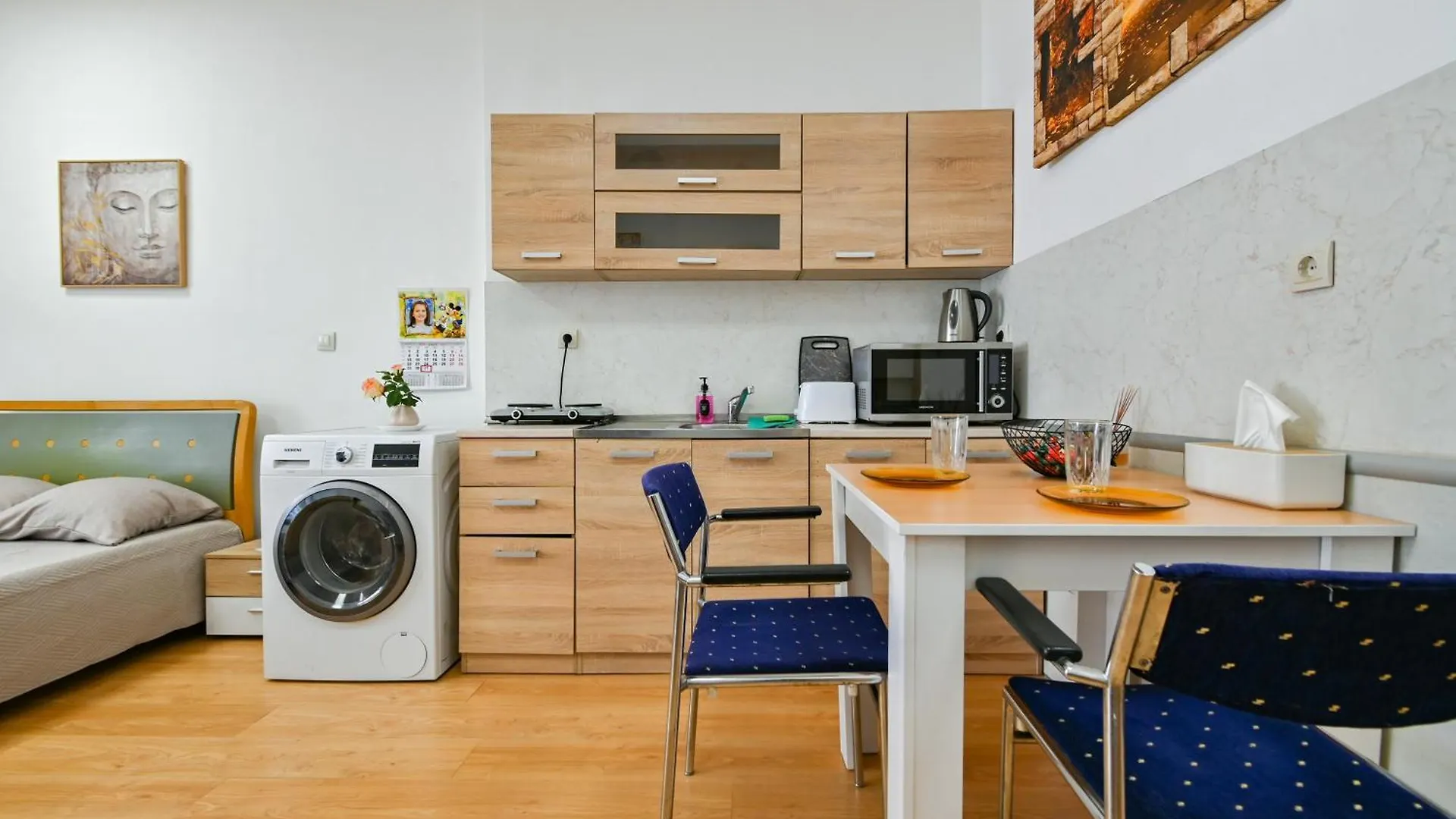 Cozy Apartment In Central סופיה